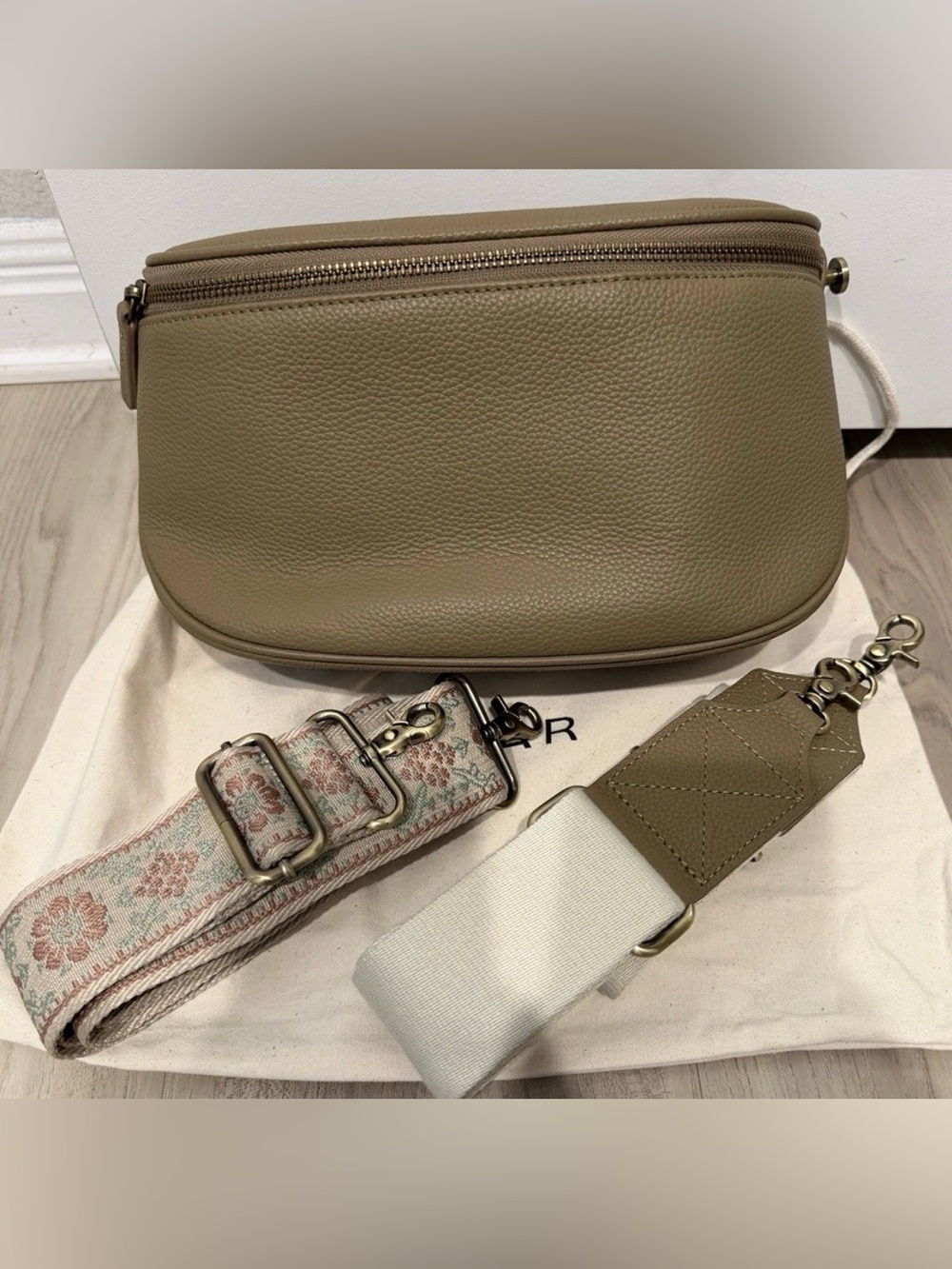 EUC Andar V1 Waymaker Crossbody Bag In Togo Taupe Leather with 2 Straps